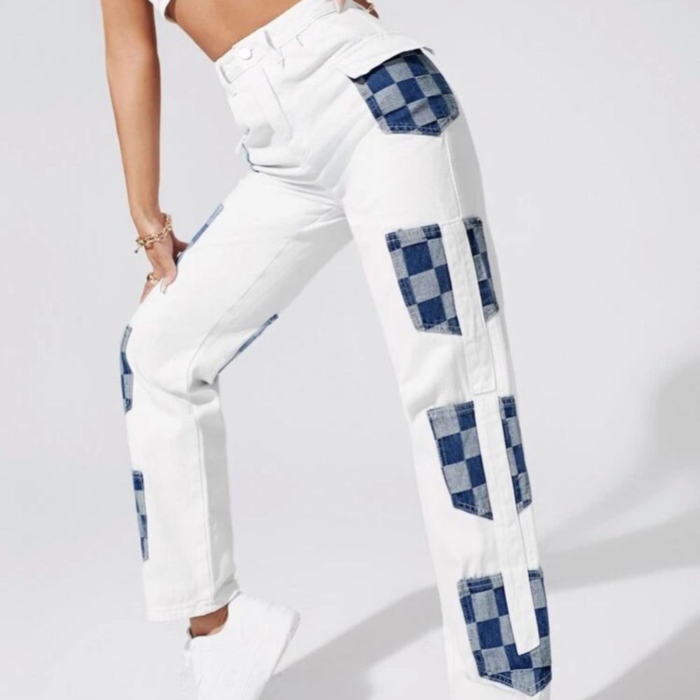 Jeans With Multiple Checkered Pockets - image 1